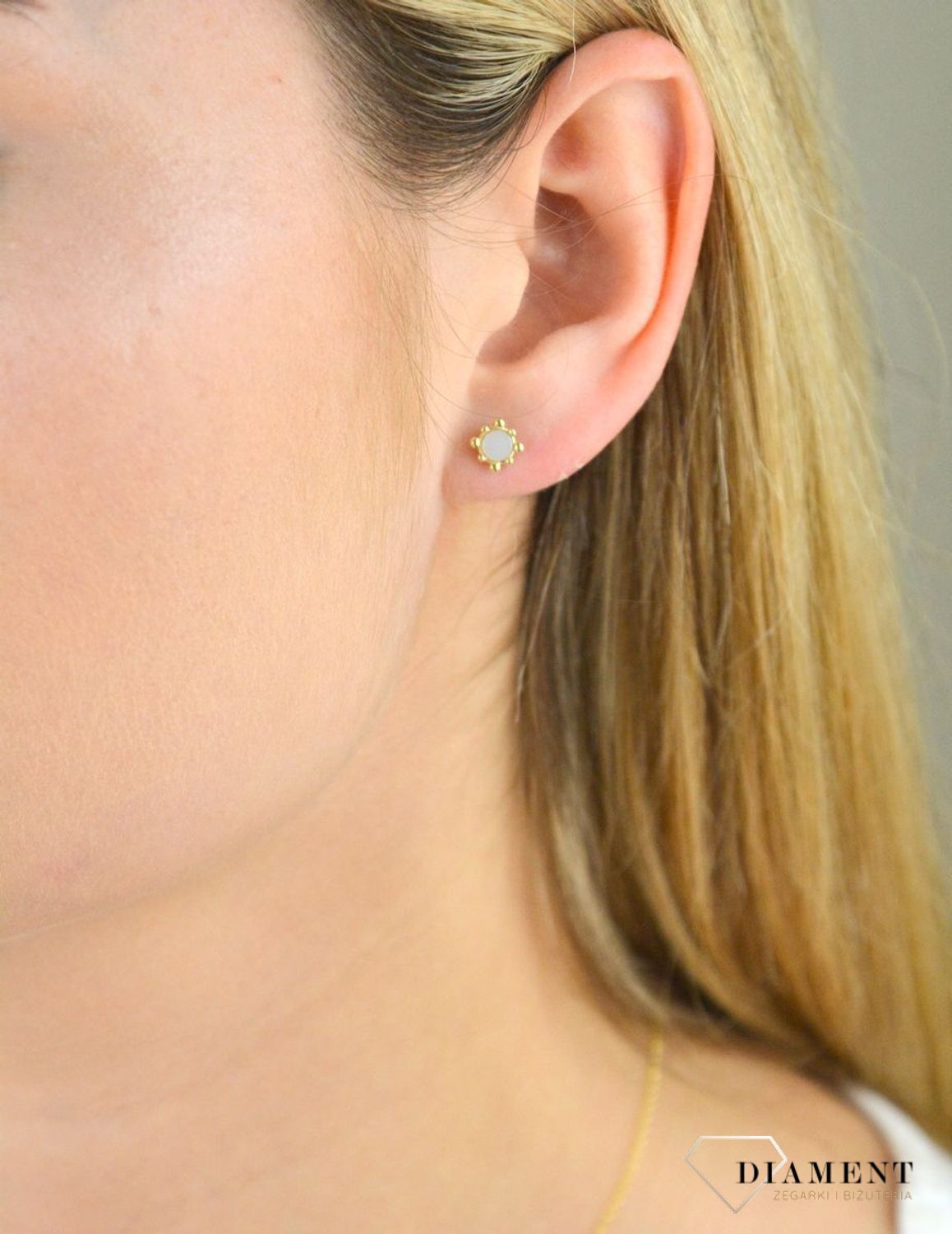 Kolczyki pozłacane Essme z masą perłową DZK427 MPB Z.  Kolczyki srebrne pozłacane. Kolczyki srebrne. Kolczyki srebrne z masą perłową. Kolczyki srebrne idealne na prezent. Kolczyk.jpg